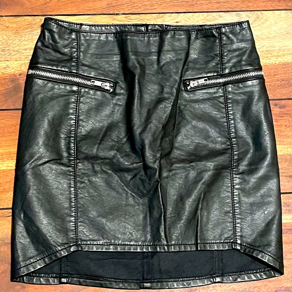Sexy Faux Leather Mini Skirt 🔥
